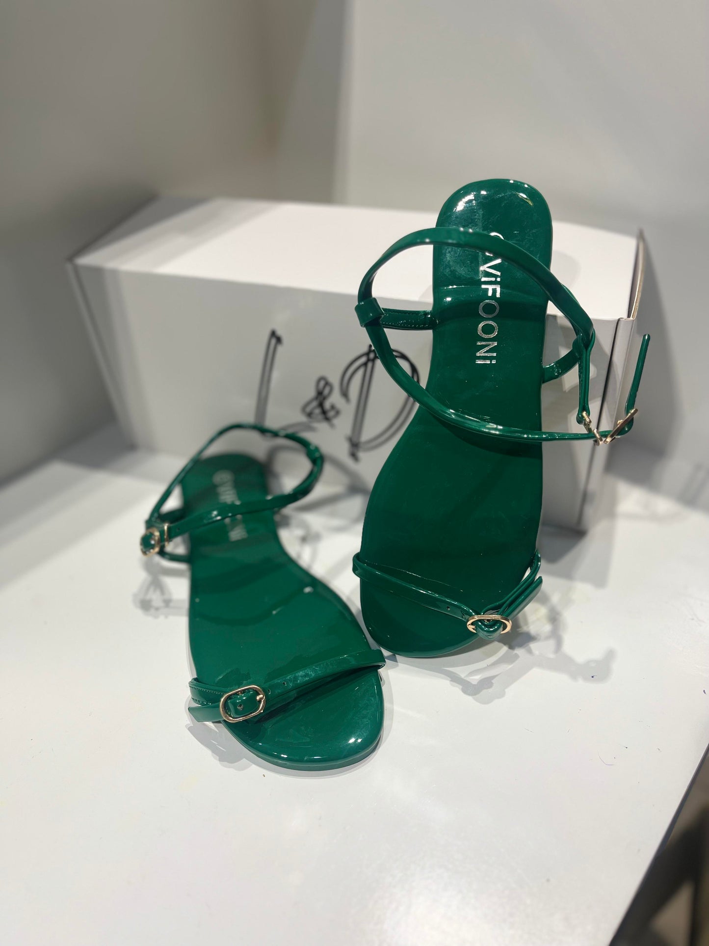 L&D Minimalist Strappy Flats Sandals