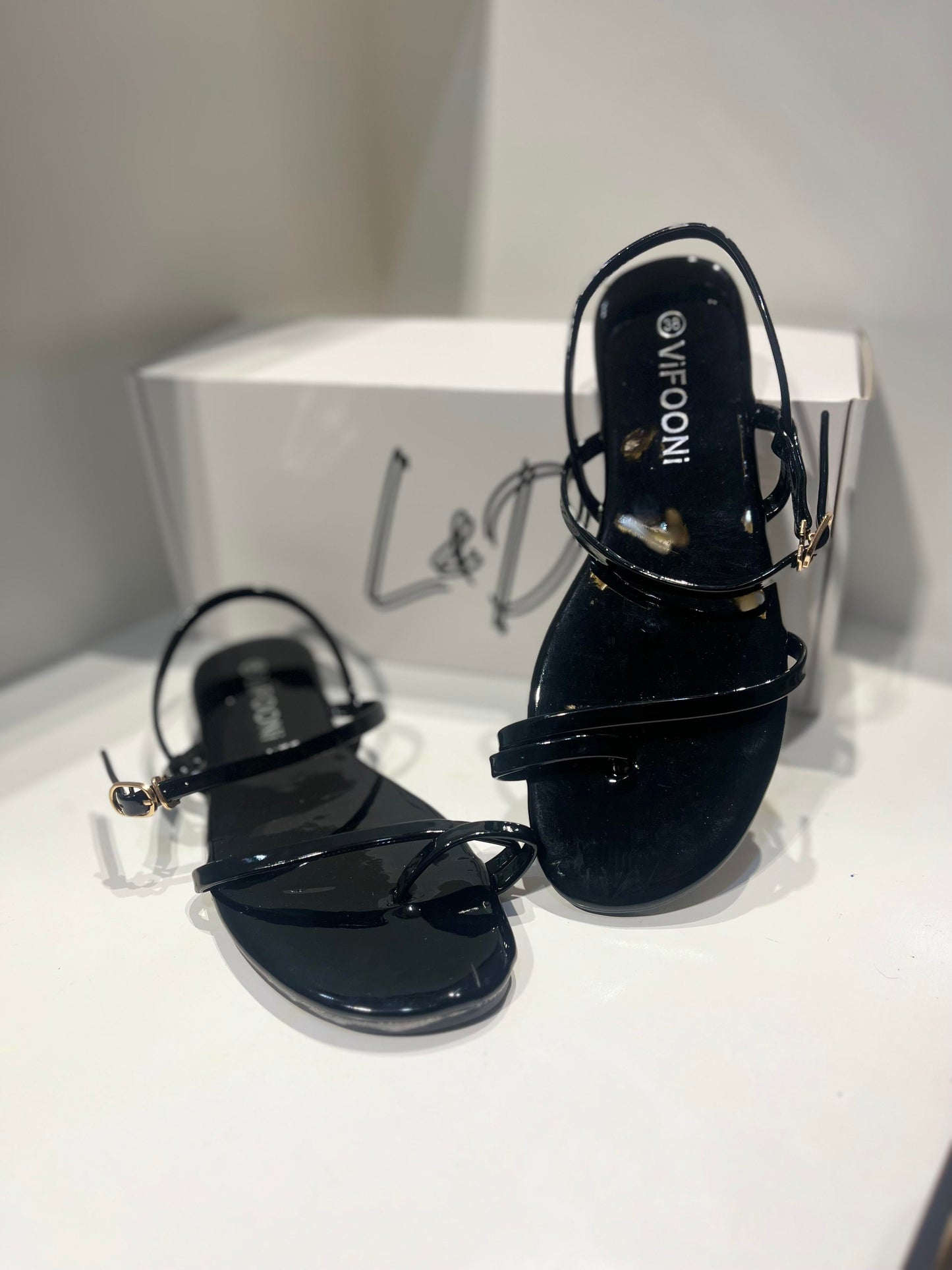 L&D Gel Sandals – Sleek & Minimalist Flats