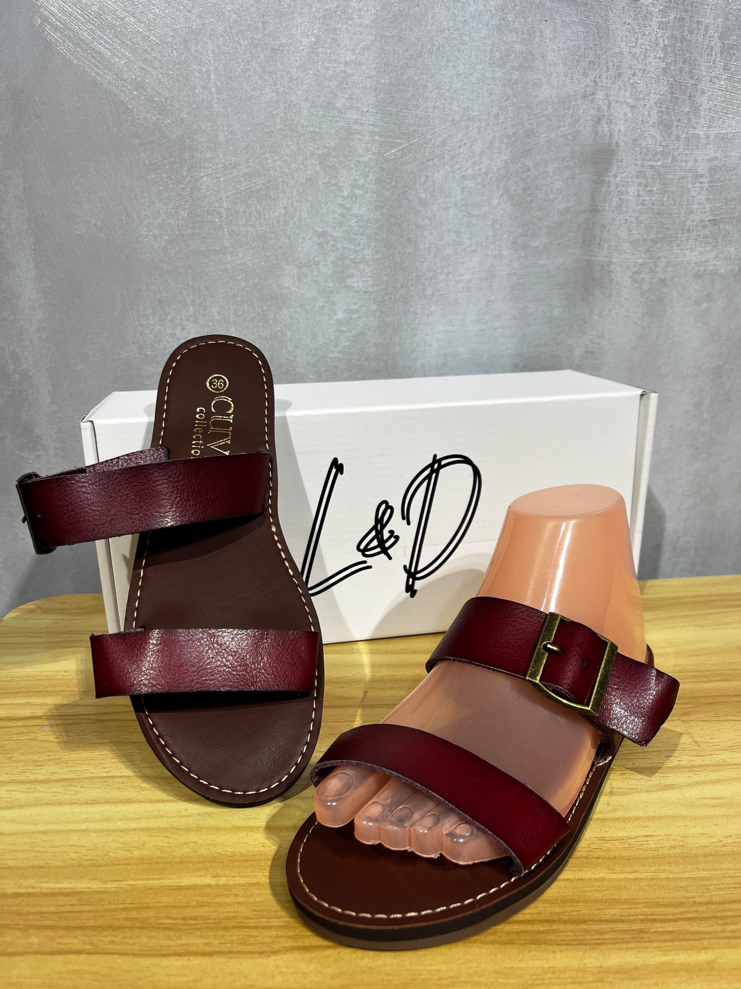 L&D ANN Slides β Luxe Leather Look, All-Day Comfort
