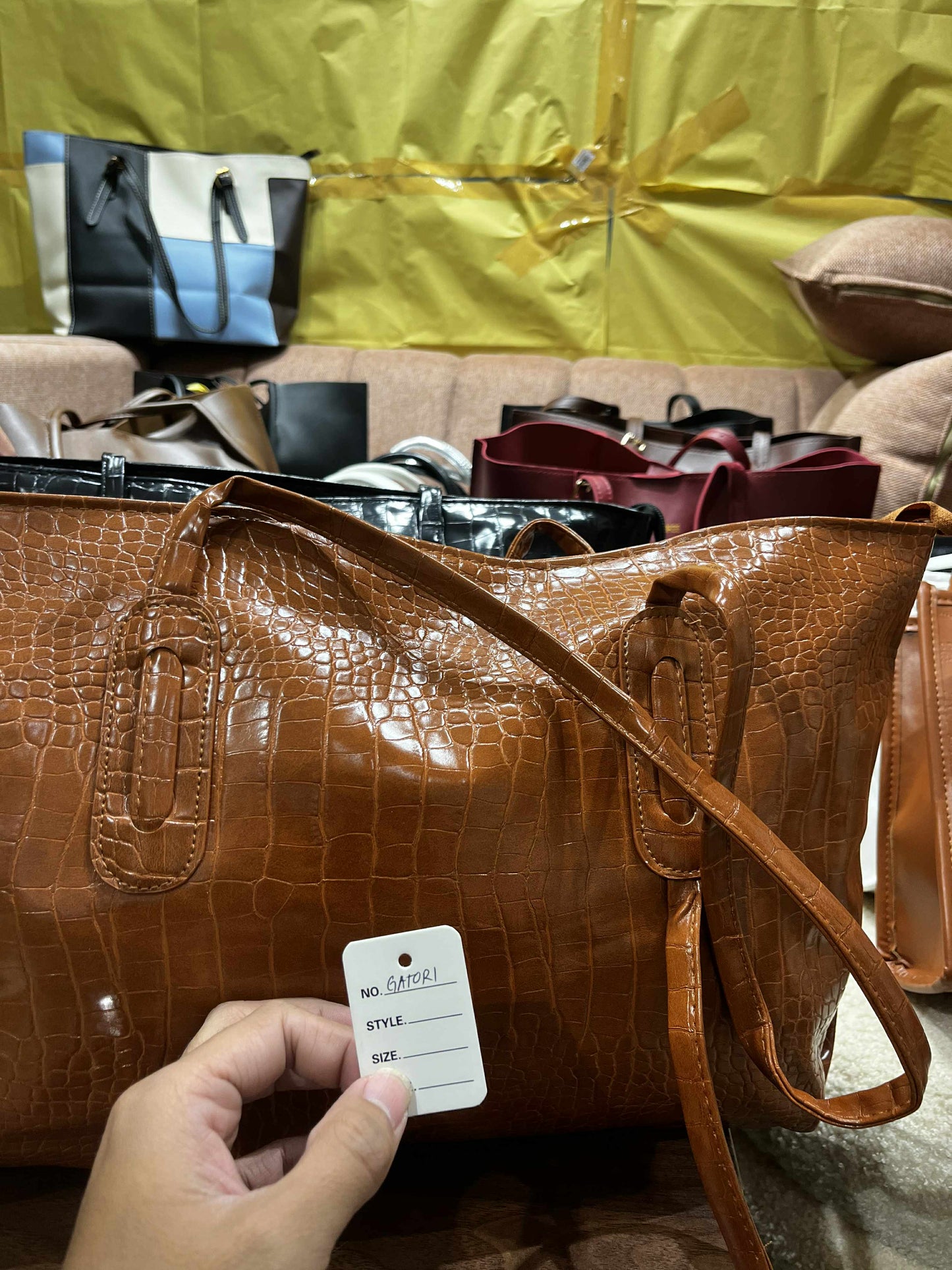 Bag # 27 - SKU Gator1