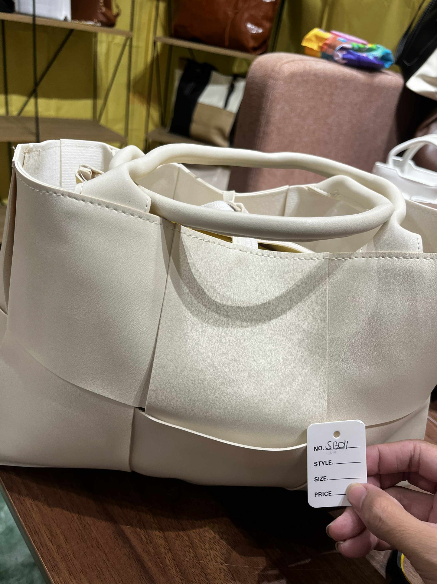 Bag # 16 - SKU SB01