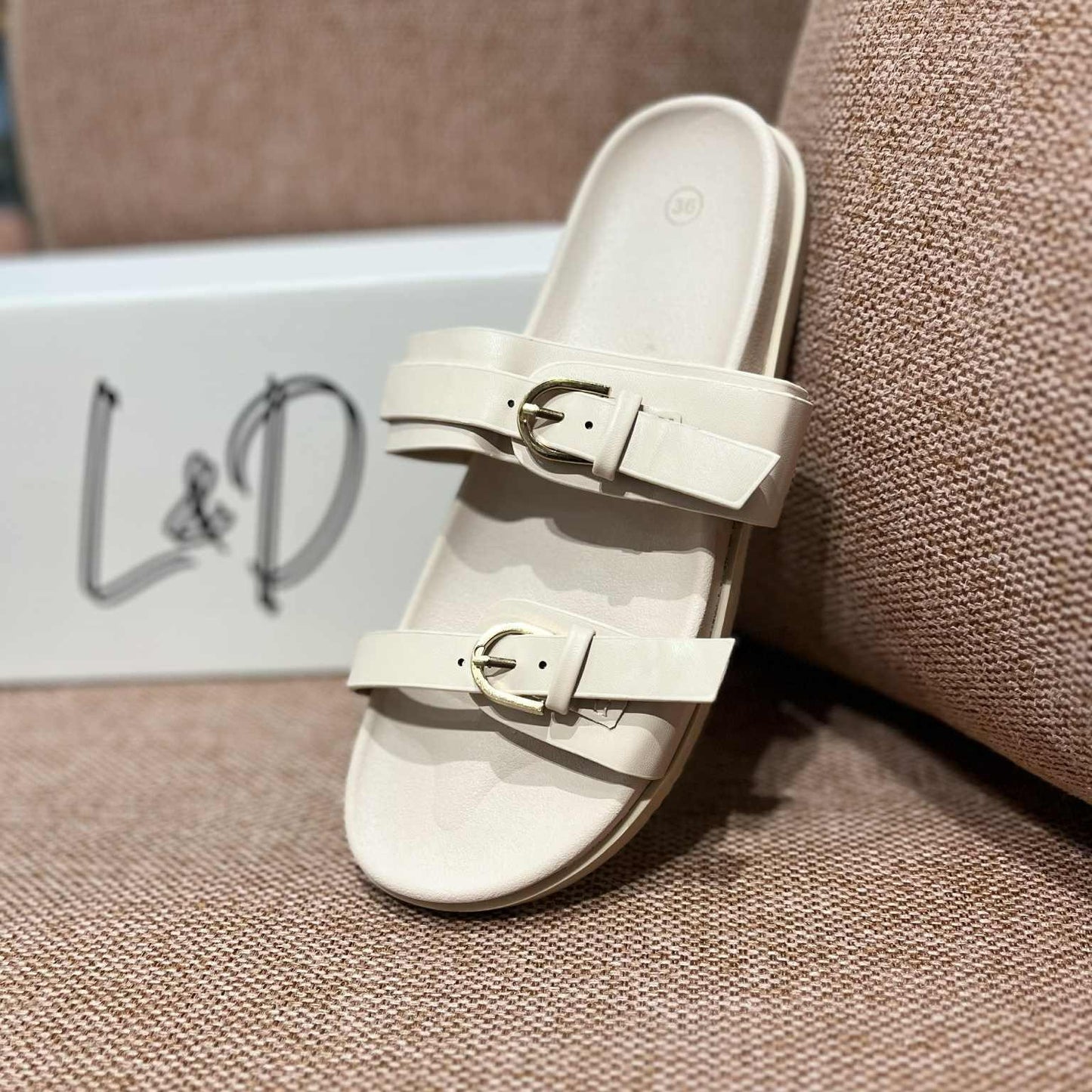L&D Nika Sandals