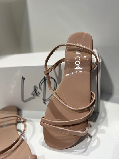 L&D Layla Women’s Strappy Flats Sandals