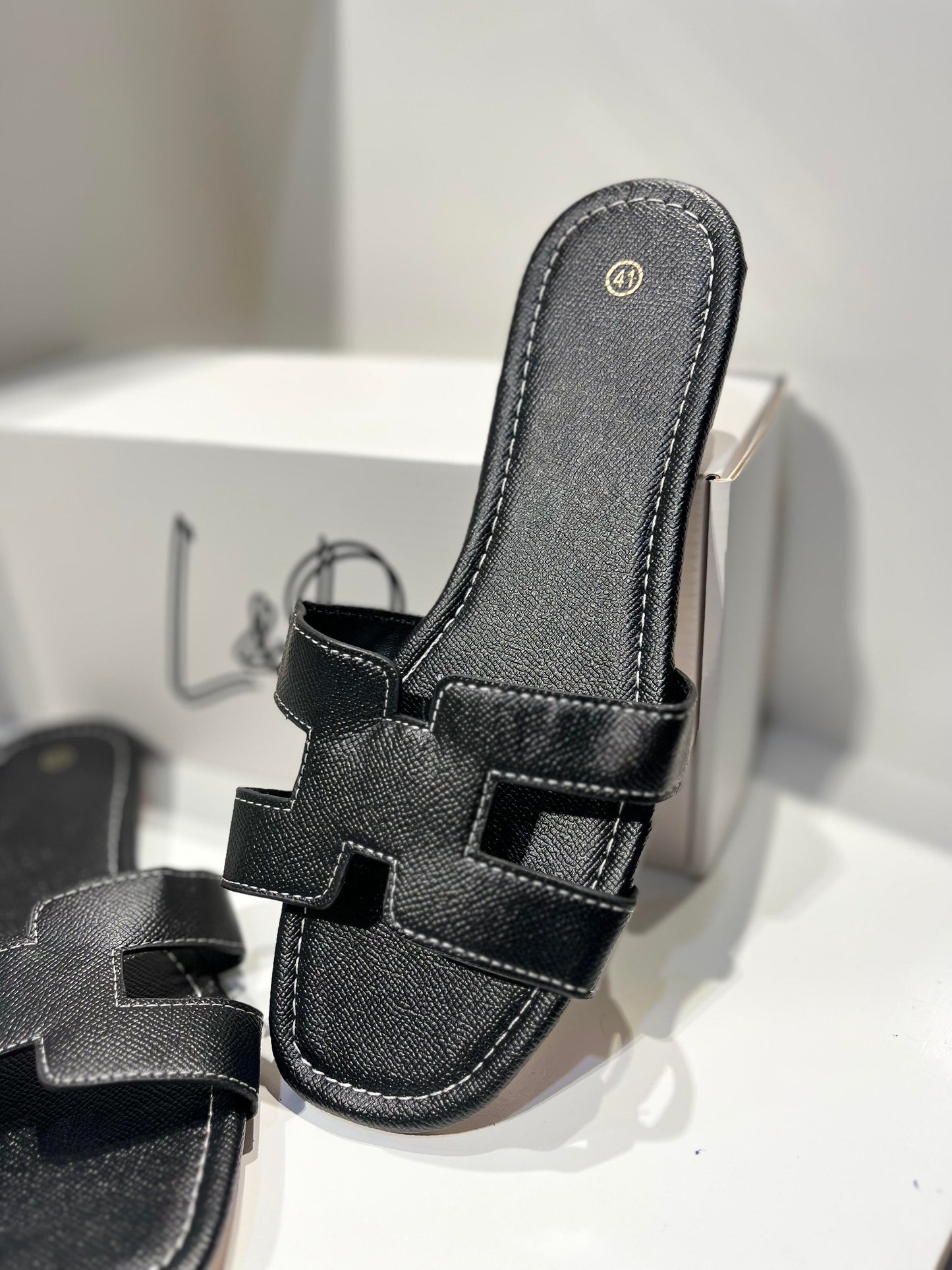L&D Lea Sandals