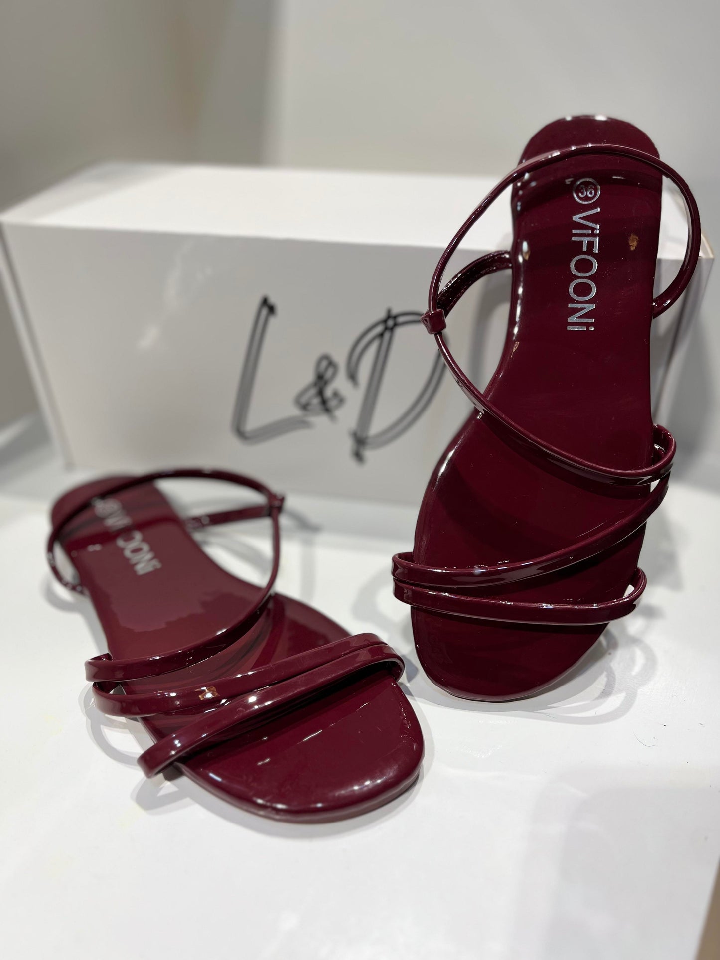 L&D Layla Women’s Strappy Flats Sandals