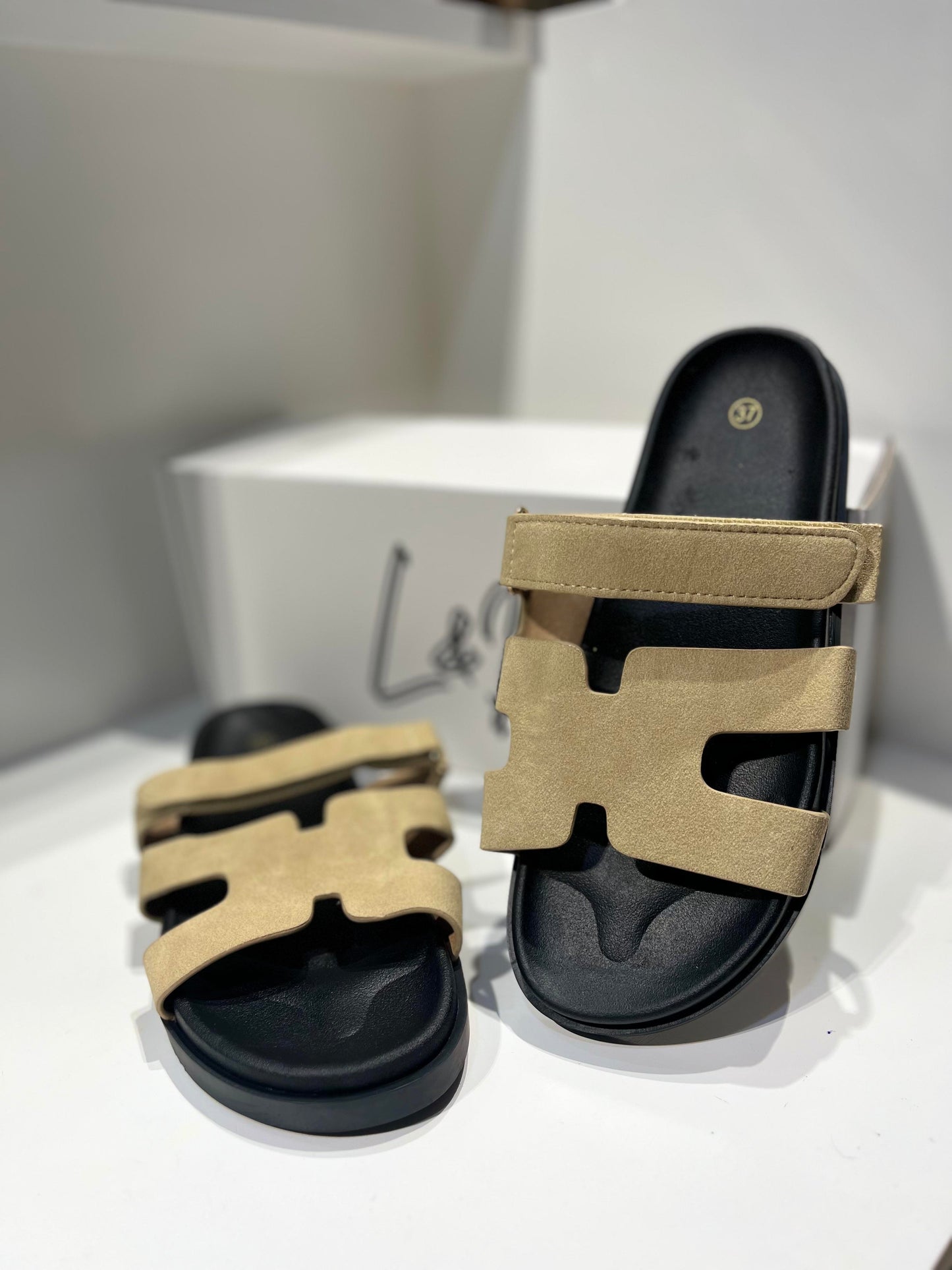 L&D Sandals Comfy Everyday Flats